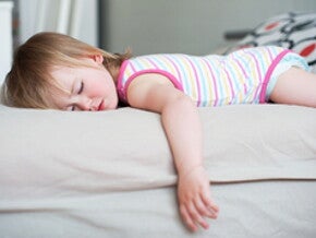 How To Deal With Toddler Vomit?