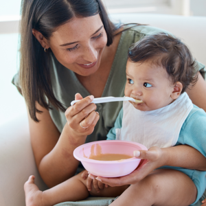 day-feeding-9-12-months-building-balanced-routine