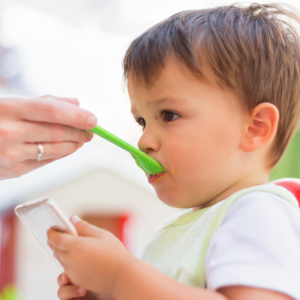 Feeding on the Go: Practical Tips for Parents