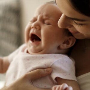 bébé qui pleure