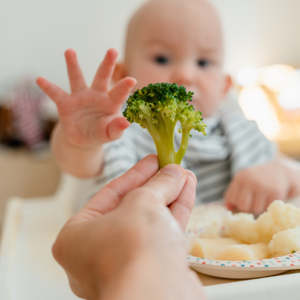 When and How to Introduce Finger Foods