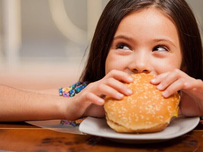eating girl