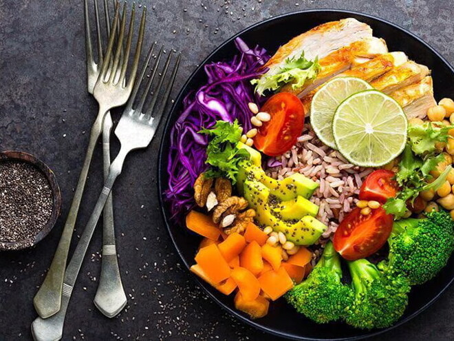 detail-banner-sally-sawaya_healthy-growth-nutrients-en_1.jpg Salad